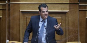 Ο Θάνος Πλεύρης σε ομιλία στη Βουλή
