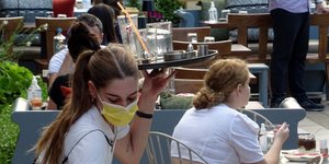 κιτρινη μασκα 