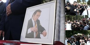 Συγκίνηση στο τελευταίο «αντίο» στον Τόλη Βοσκόπουλο