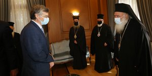 Ο Σωτήρης Τσιόδρας με τον Αρχιεπίσκοπο Ιερώνυμο