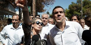 Ο Αλέξης Τσίπρας στο Μάτι, μετά την τραγωδία το 2018