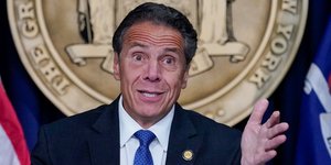 Ο κυβερνήτης της Πολιτείας της Νέας Υόρκης, Άντριου Κουόμο