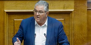 Ο Δημήτρης Κουτσούμπας στη Βουλή