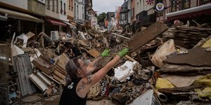 Καταστροφές από τις φονικές πλημμύρες του Ιουλίου στη Γερμανία