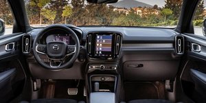 Volvo XC40 Pure Electric