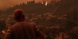 άνδρας σε φωτιά στην Εύβοια