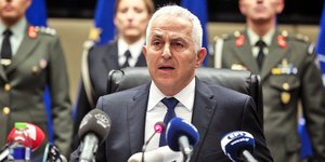 Ο Ευάγγελος Αποστολάκης στο υπ. Αμυνας