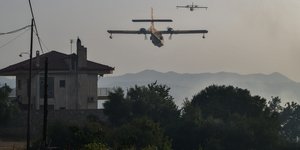 αεροπλανα πανω απο σπιτι