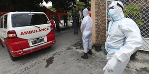 ασθενοφορο δυο με φορμες