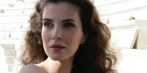 Φωτεινή Δάρρα