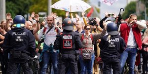 Γερμανία: Νέα διαδήλωση κατά των μέτρων για την αντιμετώπιση της πανδημίας