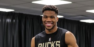 Γιάννης Αντετοκούνμπο