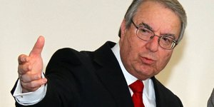 Γιώργος Μπαμπινιώτης: Η σπάνια φωτογραφία με τη σύζυγό του