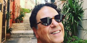 Χάρης Ρώμας: Ποζάρει στο τζακούζι με το μαγιό του