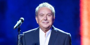 Μανώλης Μητσιάς