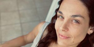 Η Ιωάννα Τριανταφυλλίδου με τζιν 