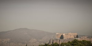 καπνός από φωτιά Ακρόπολη