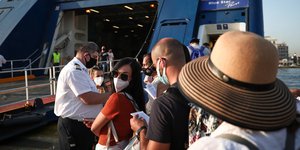 Ελεγχοι στο λιμάνι