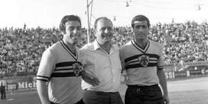 Αριστερά ο Κώστας Νικολαΐδης και δεξιά ο Μίμης Παπαϊωάννου 