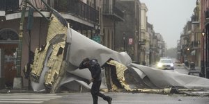 ΗΠΑ: Σαρώνει τη Λουιζιάνα ο τυφώνας Άιντα