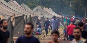 μετανάστες πρόσφυγες καταυλισμός