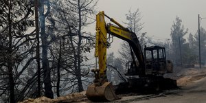 μπουλντοζα καμενα