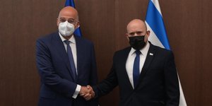 Ο Νίκος Δένδιας και ο Ναφτάλι Μπένετ