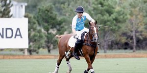 Ο πρίγκιπας Χάρι σε φιλανθρωπικό αγώνα πόλο