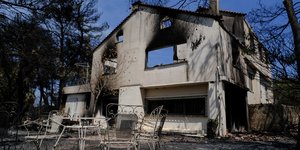 πυρόπληκτοι καμένο σπίτι