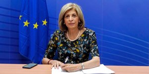 Στέλλα Κυριακίδου υπογραφή σύμβασης