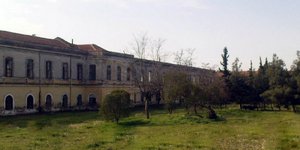 Στρατόπεδο Παύλου Μελα