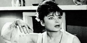 Τζένη Καρέζη