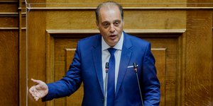 Κυριάκος Βελόπουλος βουλη