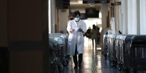 υποχρεωτικός εμβολιασμός γιατρός