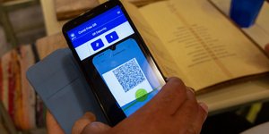 κινητό έλεγχος πιστοποιητικού μέσω εφαρμογής