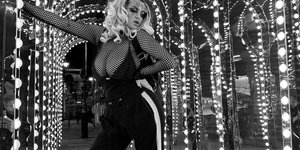 H 21χρονη εγγονή του Ρούπερτ Μέρντοχ