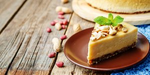 Cheesecake με φυστικοβούτυρο