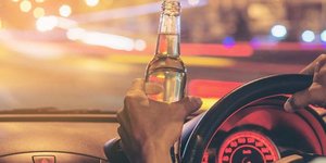 οδήγηση υπό την επήρεια αλκοόλ