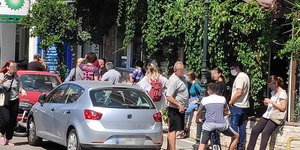 Ουρές για ένα rapid test ενόψει των νέων μέτρων