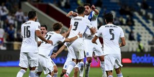 Πανηγυρίζουν οι παίκτες της Εθνικής Ελλάδος