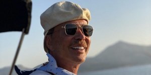 O Λάκης Γαβαλάς μιλά στο iefimerida για το βιβλίο του που κυκλοφορεί τον Οκτώβριο 