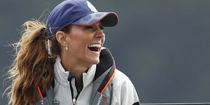 Η Κέιτ Μίντλετον με ναυτικό λουκ