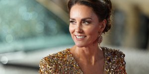 Η δούκισσα του Κέιμπριτζ, Κέιτ Μίντλετον στην πρεμιέρα της ταινίας του Μποντ