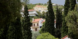 κλάδεμα δέντρων σπίτια