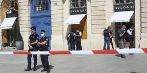 Αστυνομία στο κοσμηματοπωλείο Bulgari