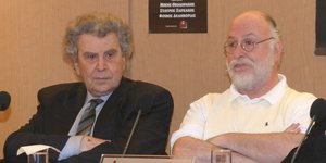 Ο Μίκης Θεοδωράκης με τον Διονύση Σαββόπουλο