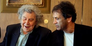 Ο Μίκης Θεοδωράκης και ο Γιώργος Νταλάρας