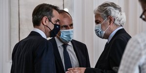 Σύσκεψη πρωθυπουργού με την ηγεσία του υπ. Κλιματικής Κρίσης και Πολιτικής Προστασίας