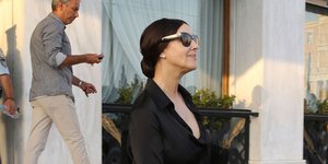 Μαρίνα Πατούλη – Μόνικα Μπελούτσι: Η συνάντησή τους στο μουσείο της Ακρόπολης