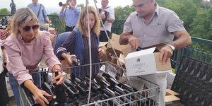καλαθι κρασια